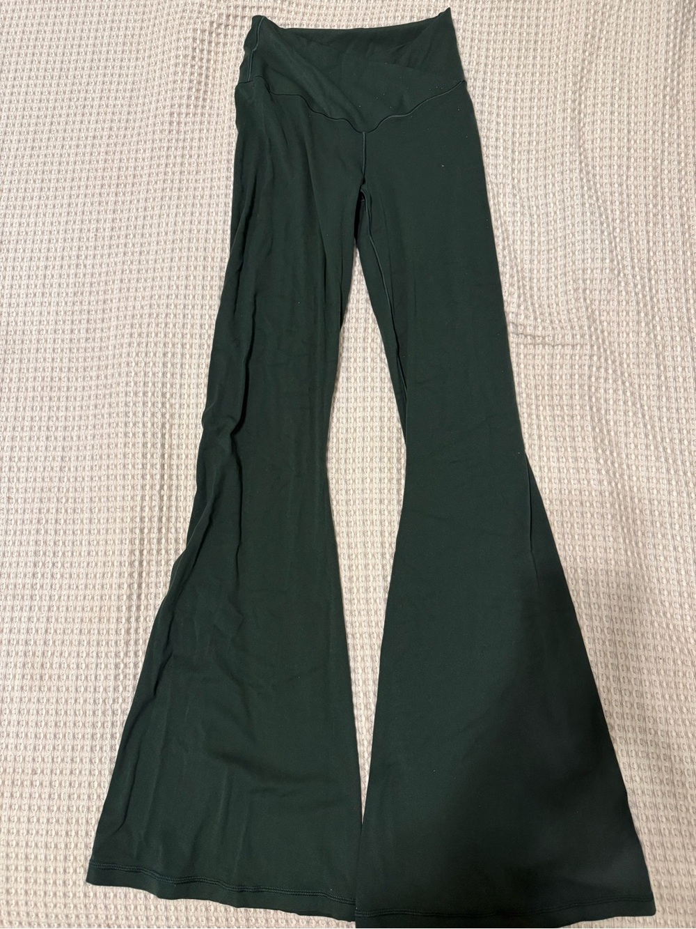 Aerie high rise crossover green flare leggings